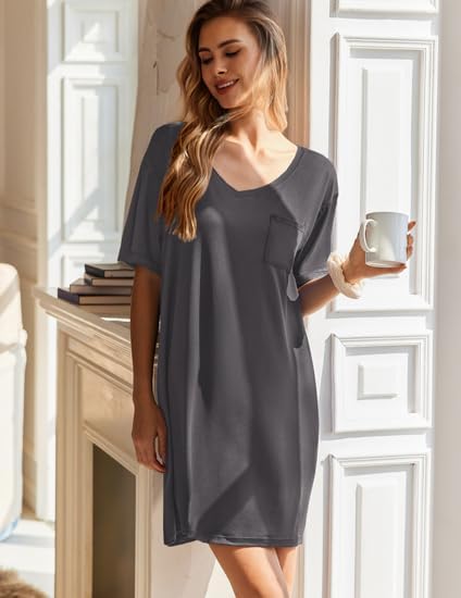 Charcoal gray short-sleeve nightgown, V-neck, chest pocket
