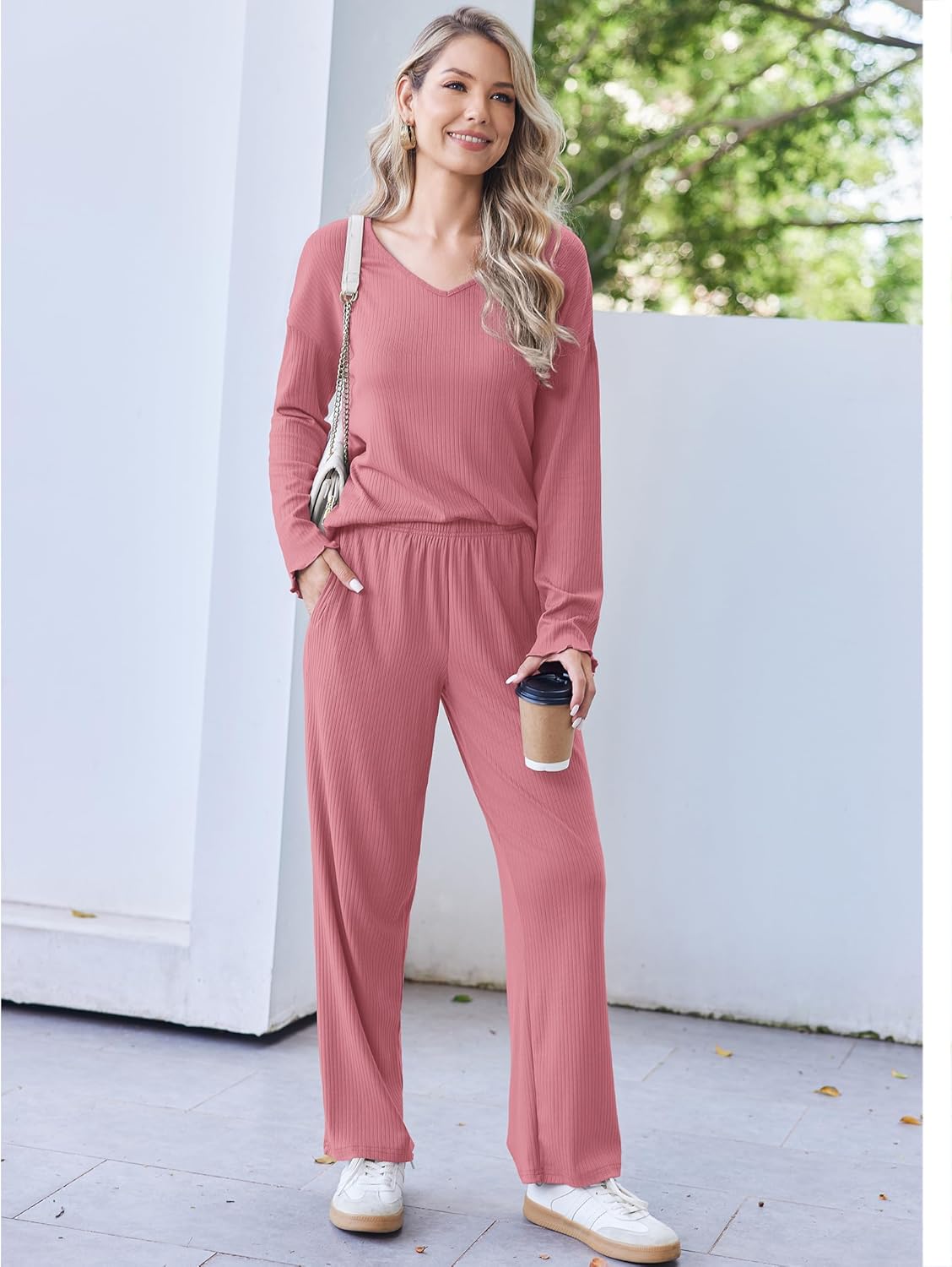 Gerippter Schlafanzug V-Ausschnitt: Langarm & lange Hose in Rosé-Pink