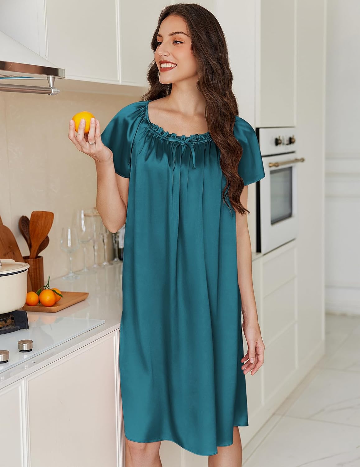 Petrolfarbenes Satin-Nachthemdkleid mit gerafftem Ausschnitt und kurzem Ärmel, lockerer Fall