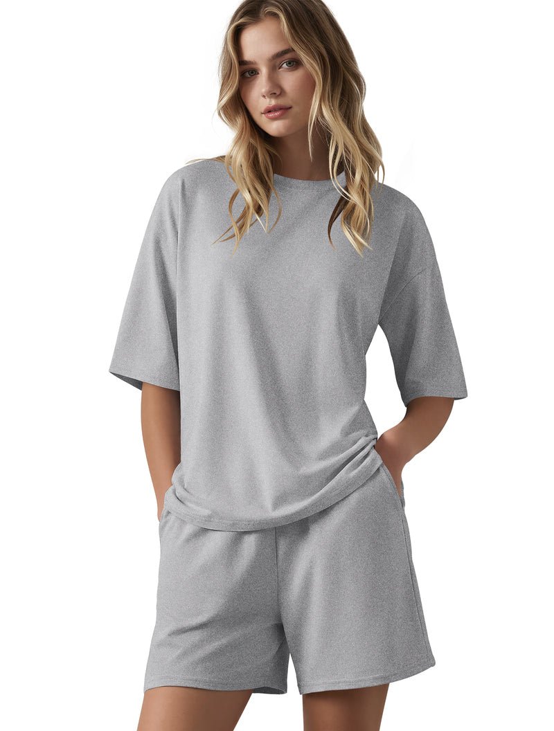 Oversized lounge set in light gray: oversized T-shirt with matching casual shorts