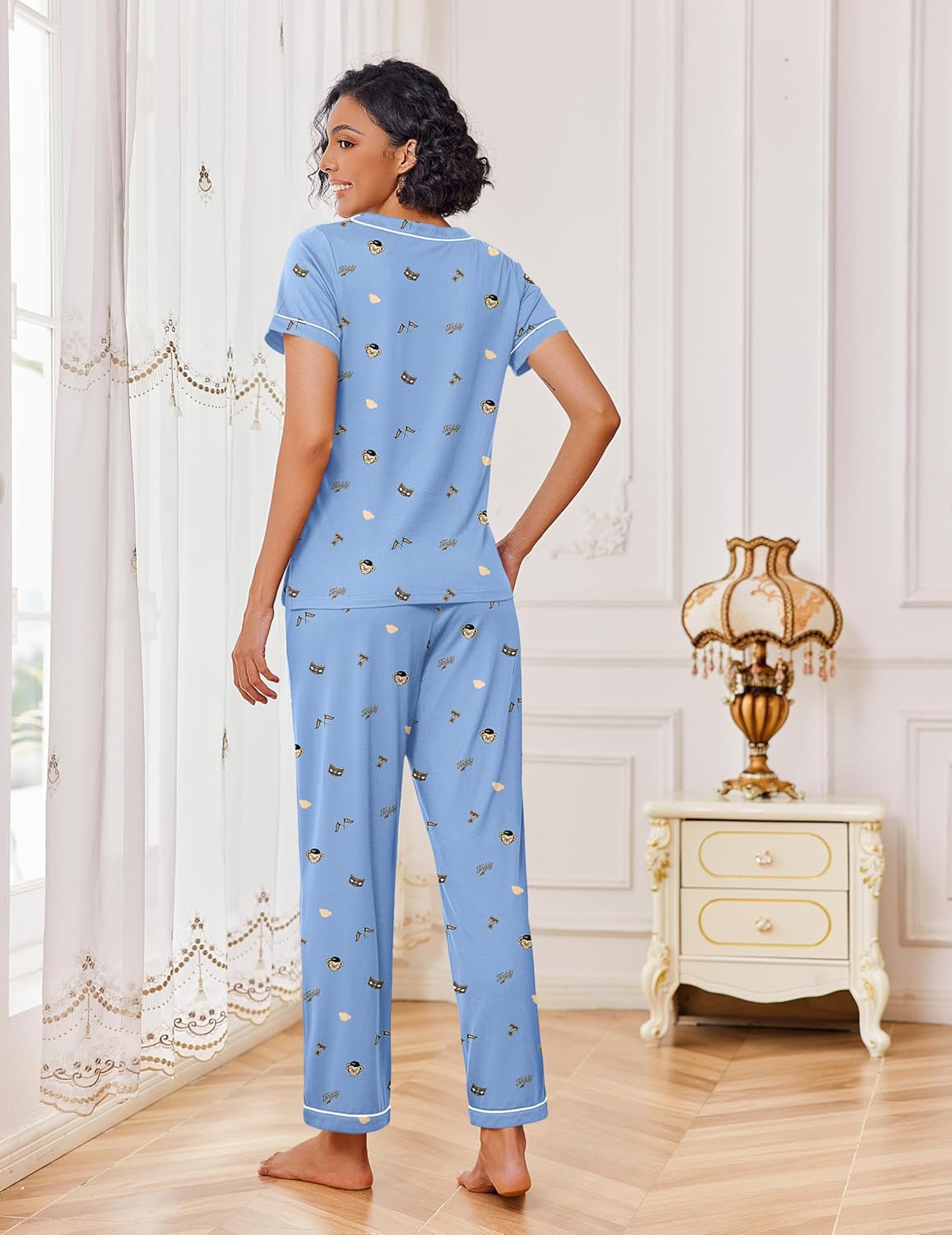Back view Teddy Bear lounge set: blue T-shirt with drawstring pants, long length