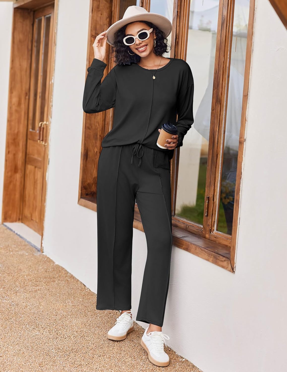 2-piece lounge set in black: long-sleeve top with drawstring waist pants and pockets
