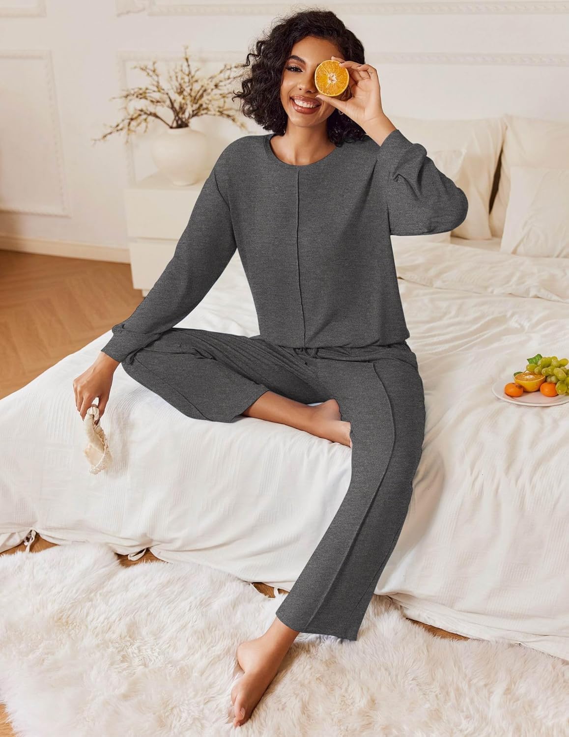 Cozy 2-piece lounge set in dark grey: long-sleeve top and wide-leg pants