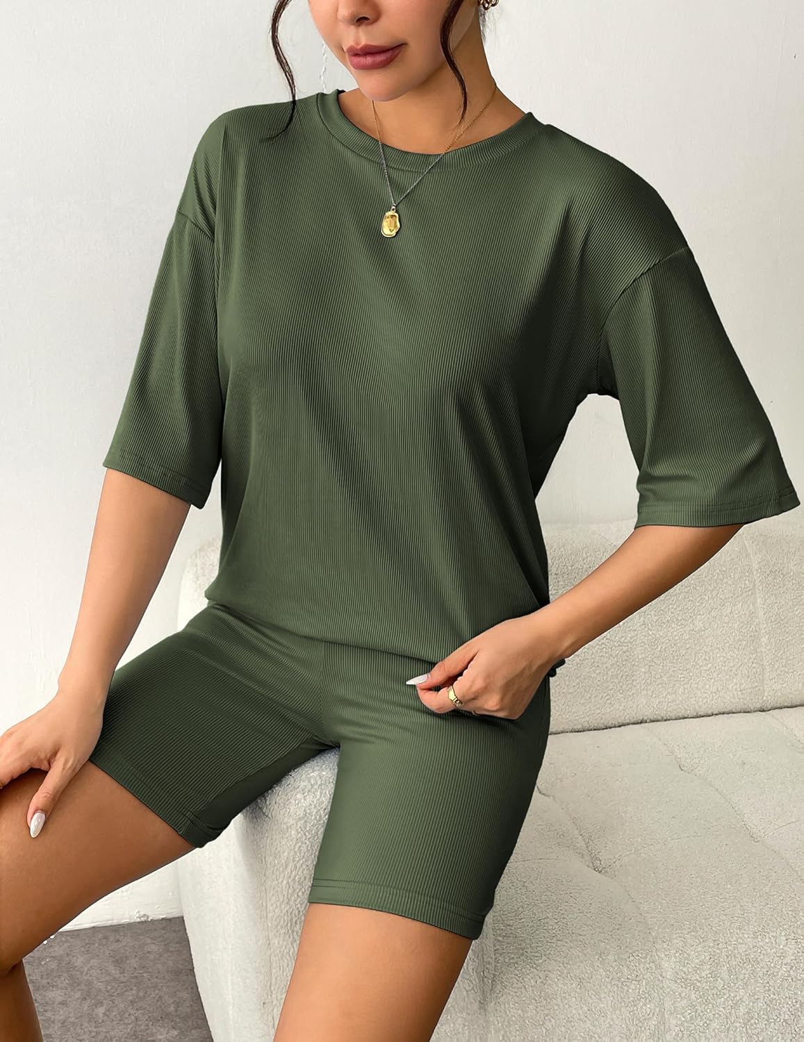 Ribbed knit lounge set in dark green: short-sleeve T-shirt and biker shorts