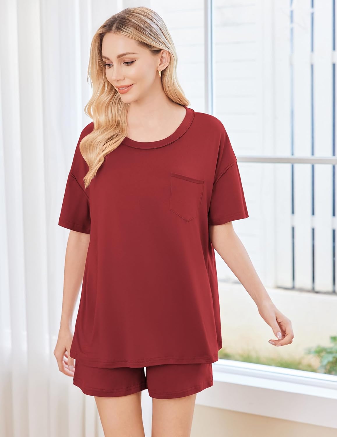 Wine red 2-piece pajama set: short-sleeve top with pocket and matching shorts