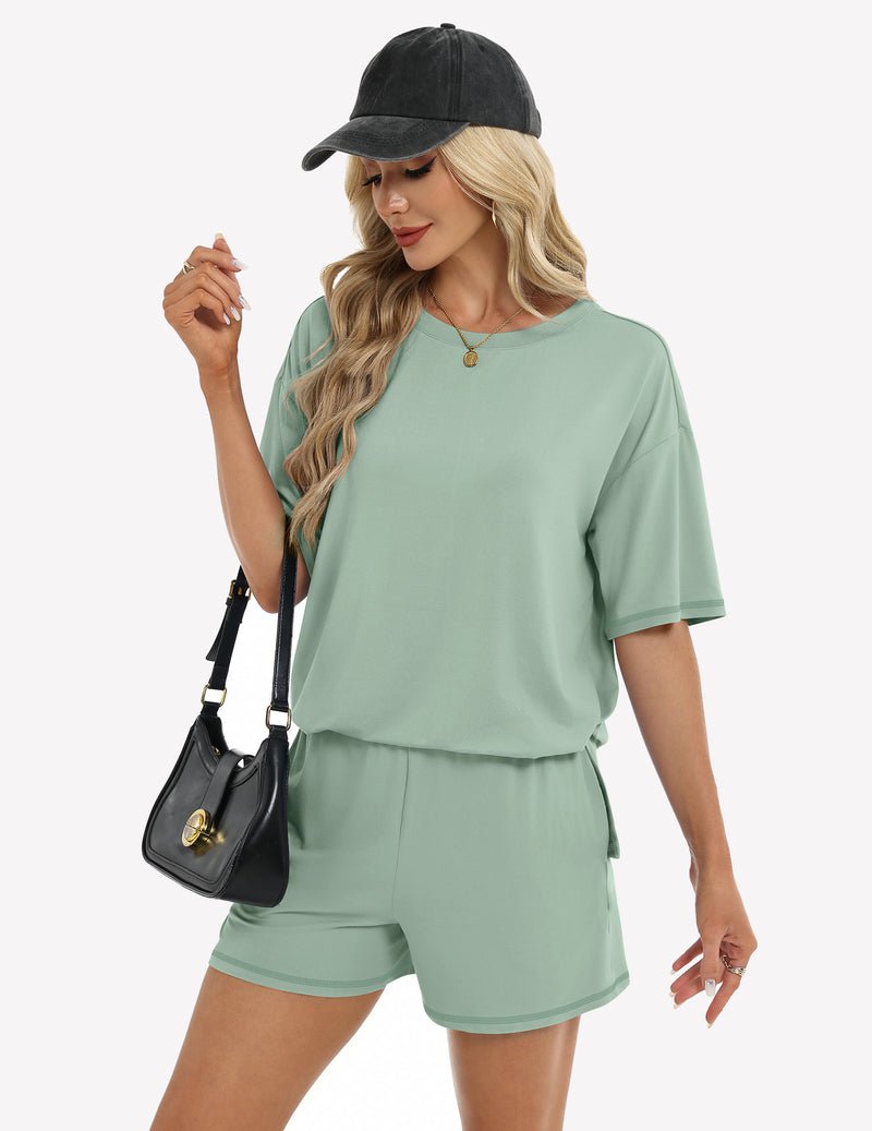 2-piece shorts set, mint green short-sleeve top and matching shorts