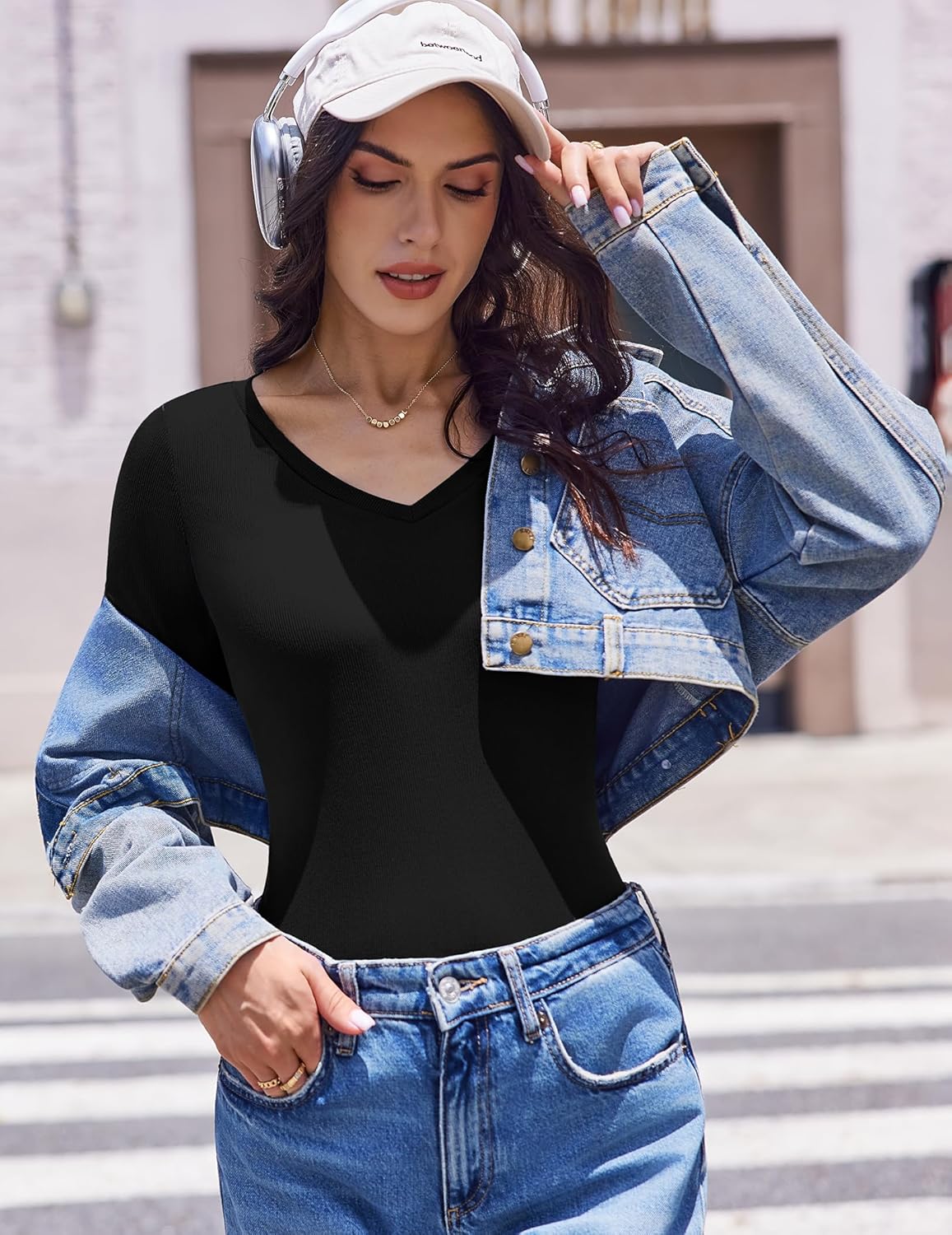 Langarmshirt mit V-Ausschnitt in Schwarz, Rippstruktur, Slim-Fit