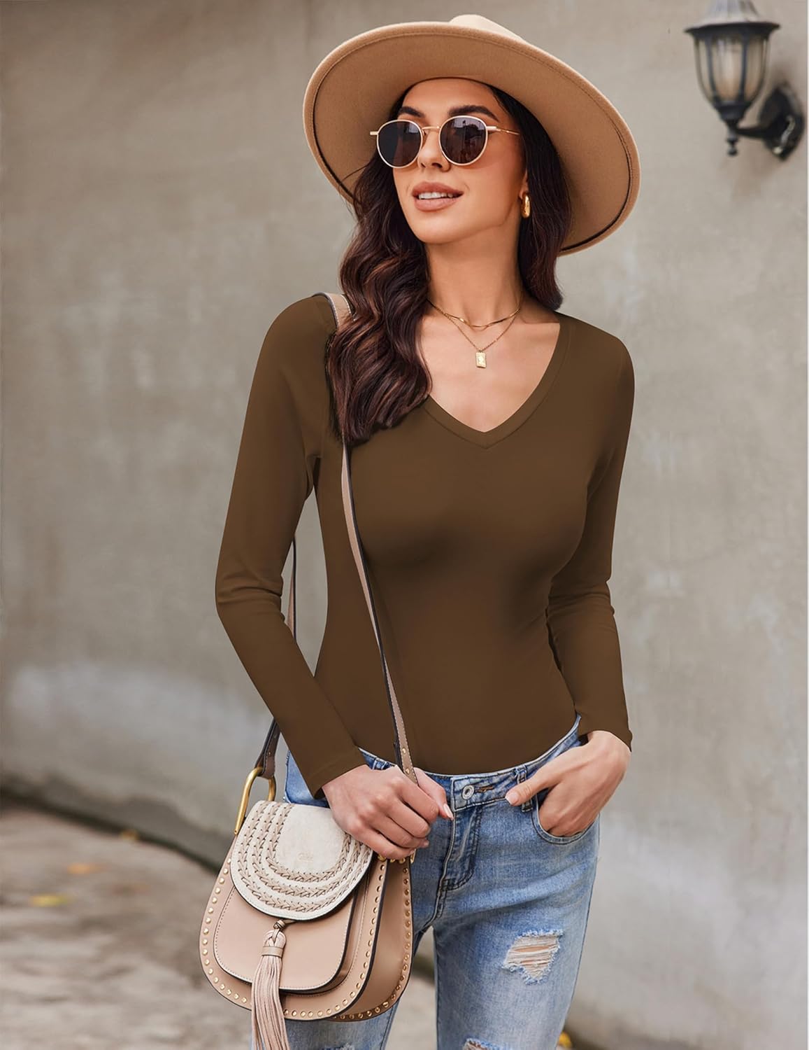 V-neck long-sleeve slim-fit shirt in olive