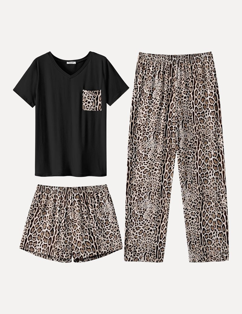 3-teiliges Pyjama-Set: schwarzes T-Shirt mit Leoparden-Taschenpatch, dazu Leoparden-Shorts