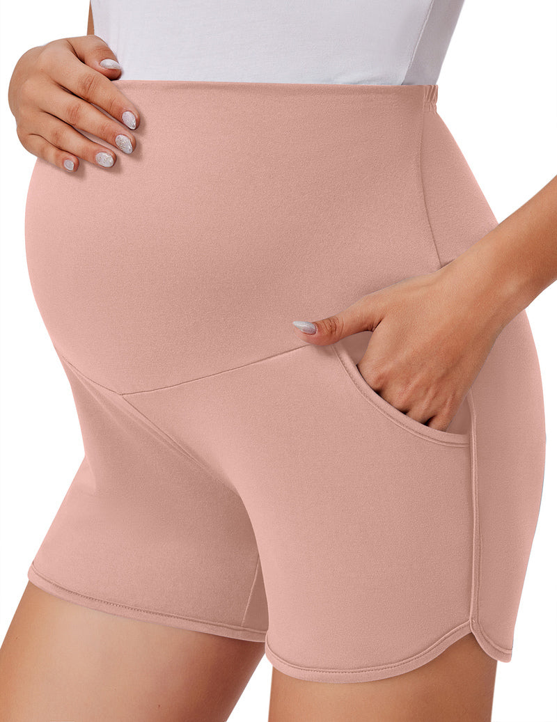 Over-belly maternity shorts with pockets, blush pink