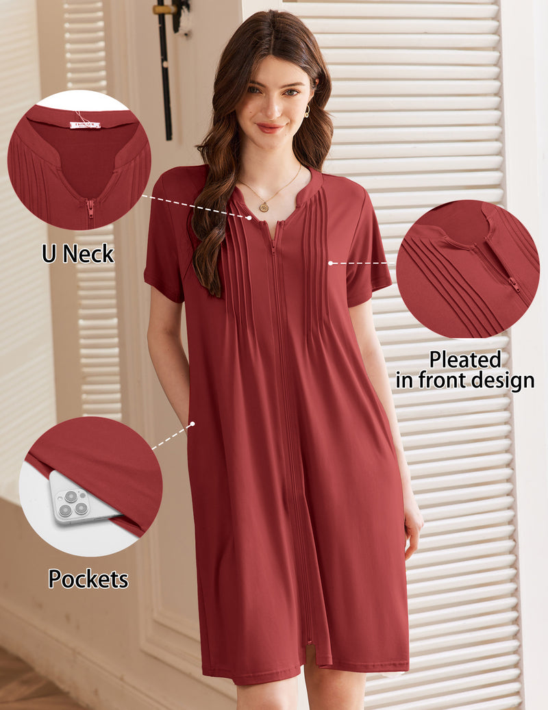 Short-sleeve zip-up bathrobe in wine red with U-neck, pleated front, and pockets