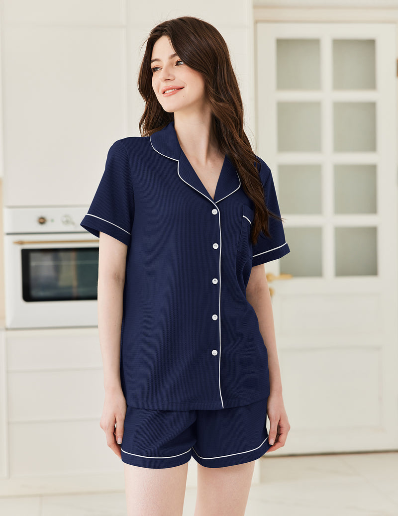 AMY008216_NB