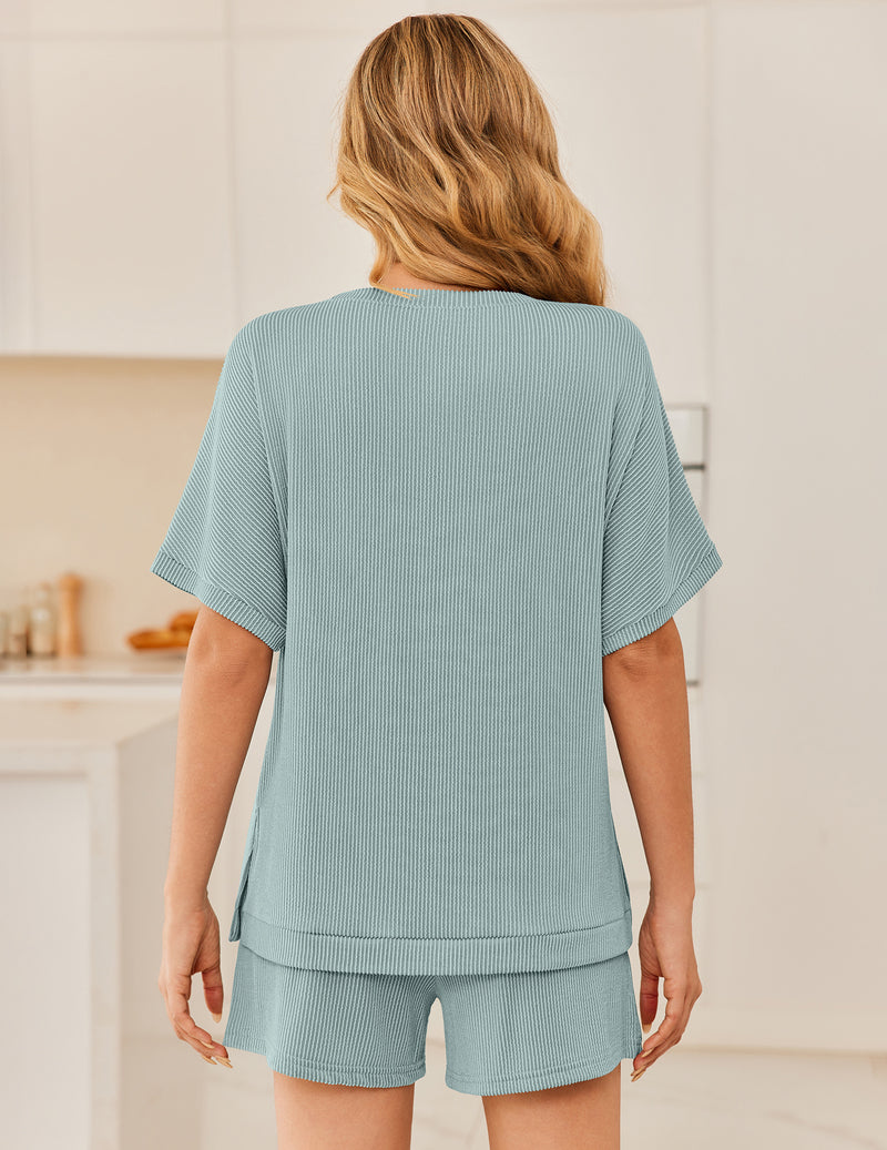 Ripp-2-teiliger Lounge-Set, türkisfarben, Rückansicht mit kurzen Shorts