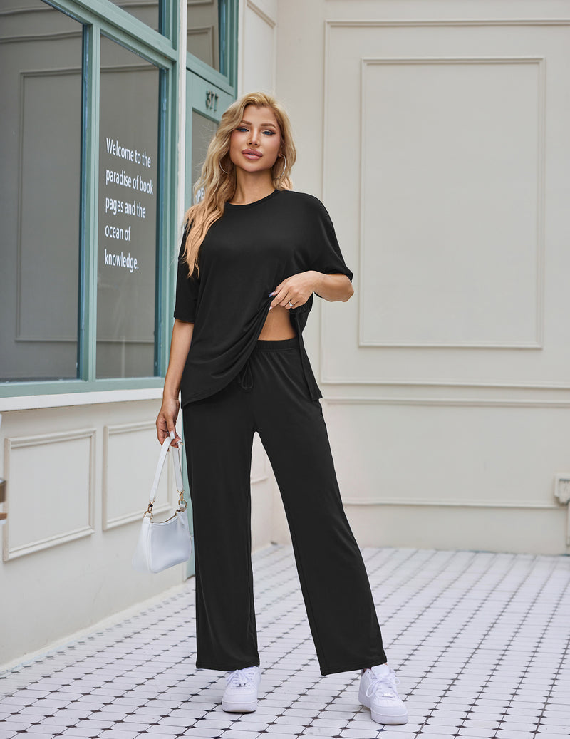 2-piece lounge set in black: short-sleeve oversized top and wide-leg pants