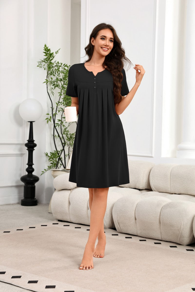 Women¡¯s black short-sleeve house dress with V-neck button placket and gathered front