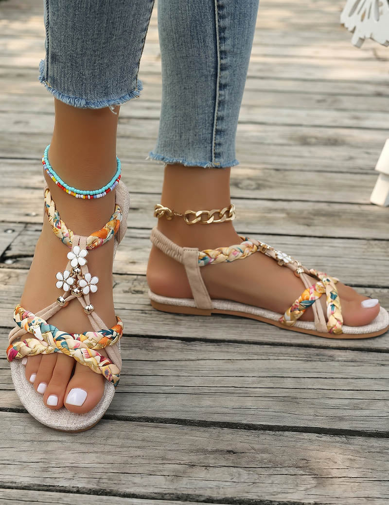 Ekouaer Bohemian Braided Flat Sandals Floral Charm Open Toe Beach Sandals - Beige White