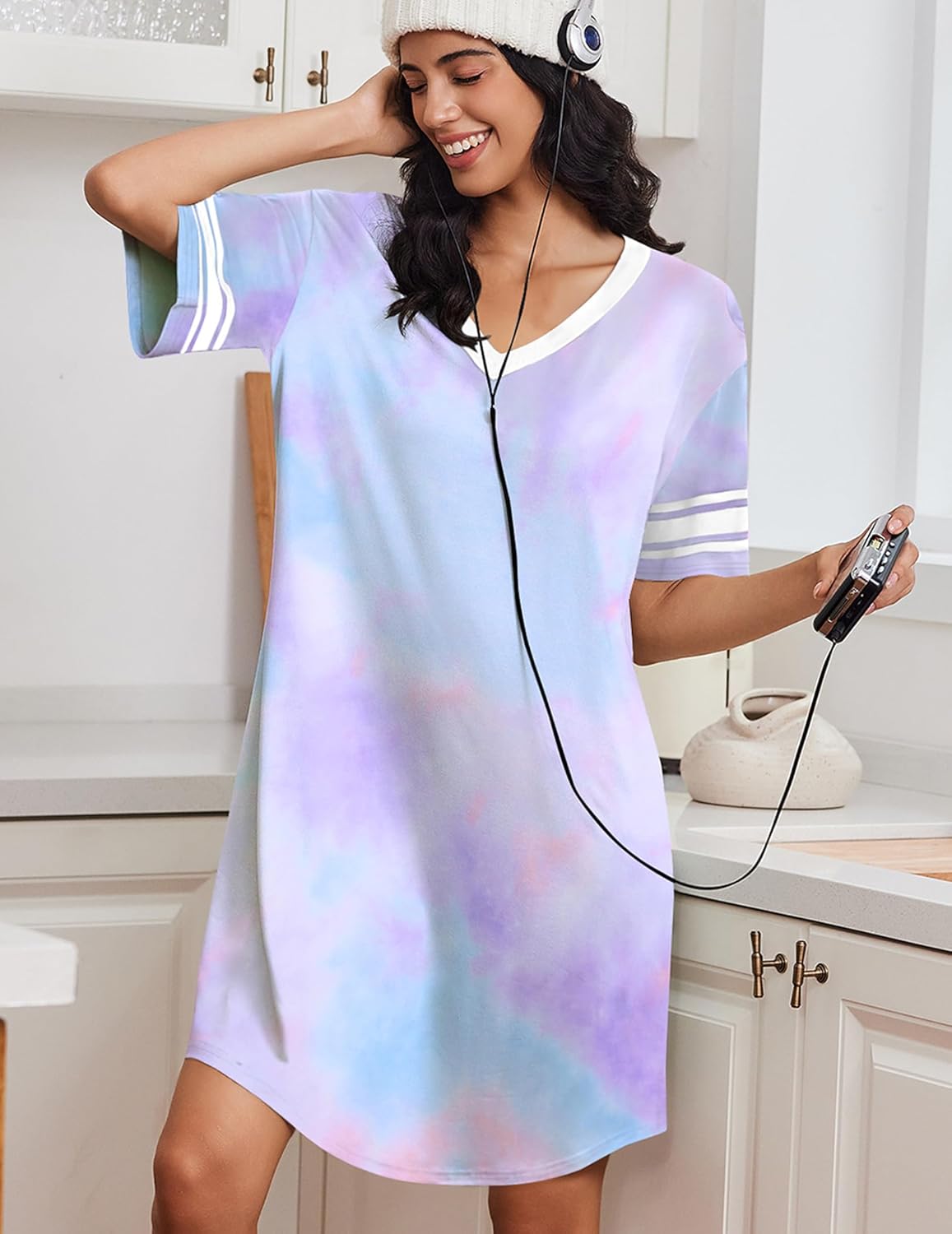 Light purple tie-dye short-sleeve V-neck nightgown with contrast collar and button placket