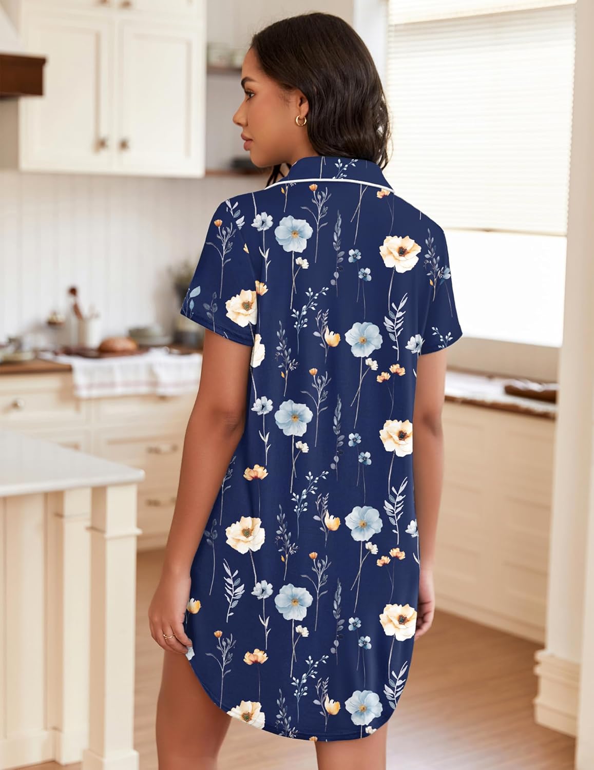 Button-Down Nachthemd mit kurzen Ärmeln, marineblau und Blumenmuster