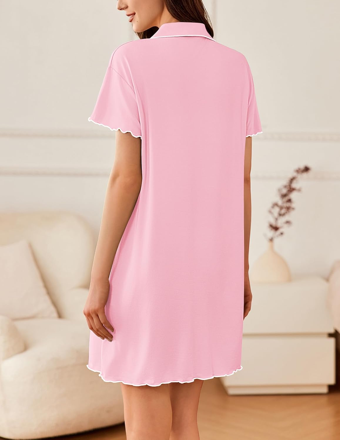 Pink short-sleeve button sleep shirt, collar with scalloped trim and slit front