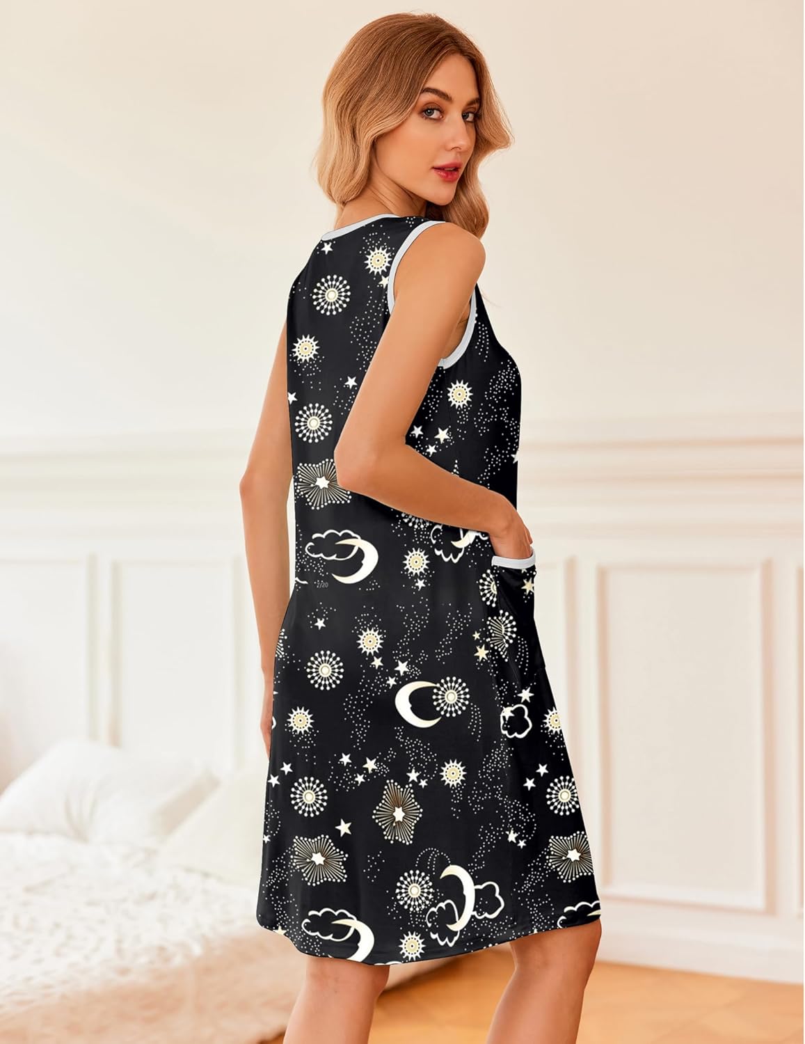 Schwarzes Sleepshirt ärmellos mit Sternen, Monden und Blumenlichtern-Print