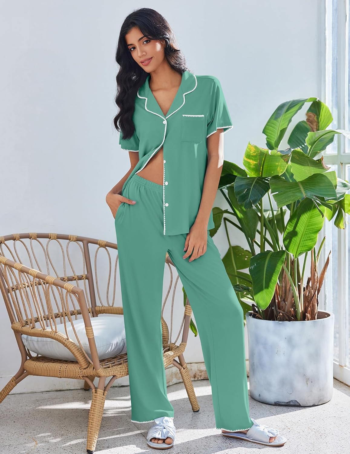 Grünes Lounge-Set: Kurzarmhemd mit Knöpfen, weite Hose, 2-teilig