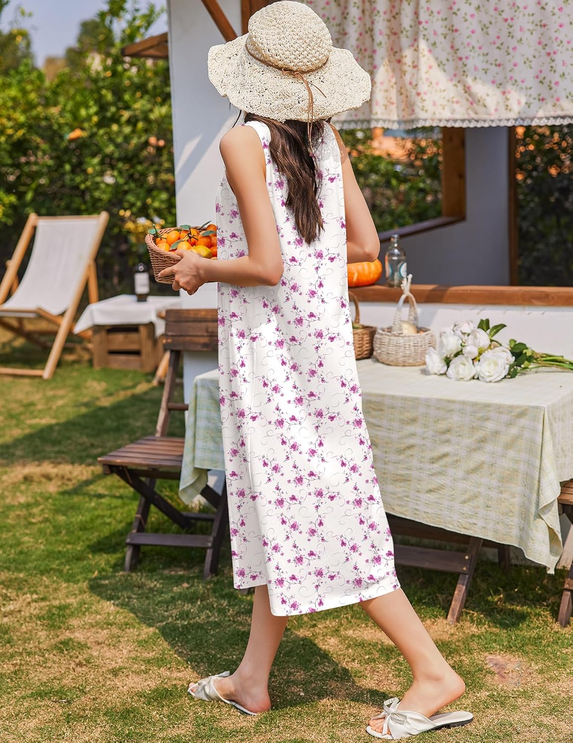 Cotton sleeveless nightgown in light blue with round neckline and button placket