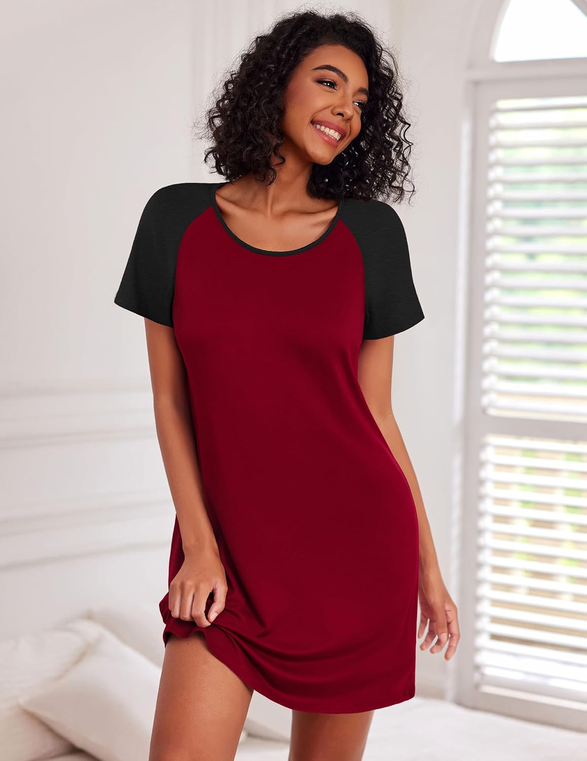 Cotton nightshirt, crew neck and short sleeves, burgundy/red body with black contrast sleeves