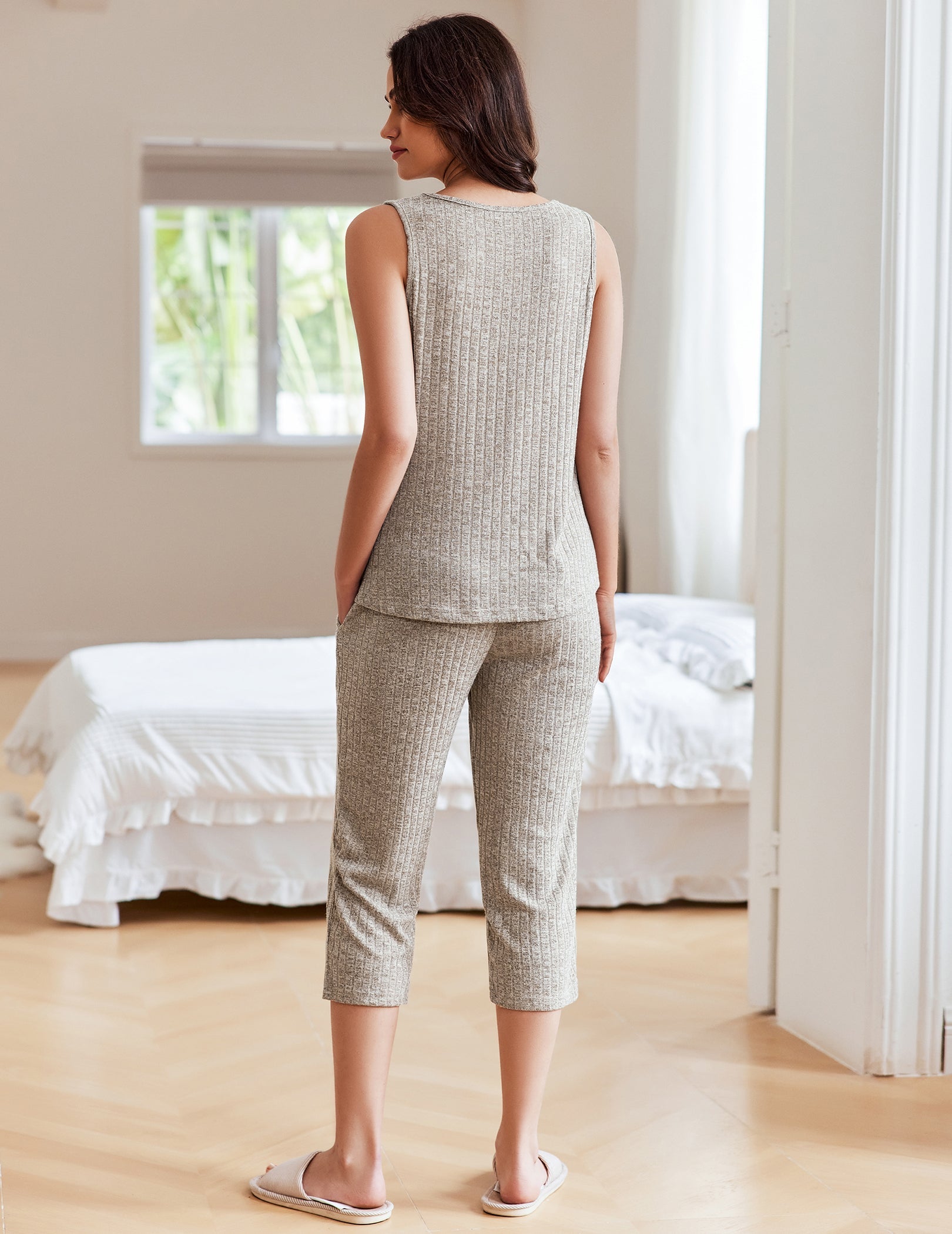 Cozy Stretch Sleeveless Top and Pants Set (US Only)