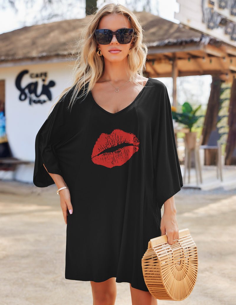 Schwarzes Nachtshirt mit tiefem V-Ausschnitt, rotes Lippenmotiv, lockerer Überwurf-Look