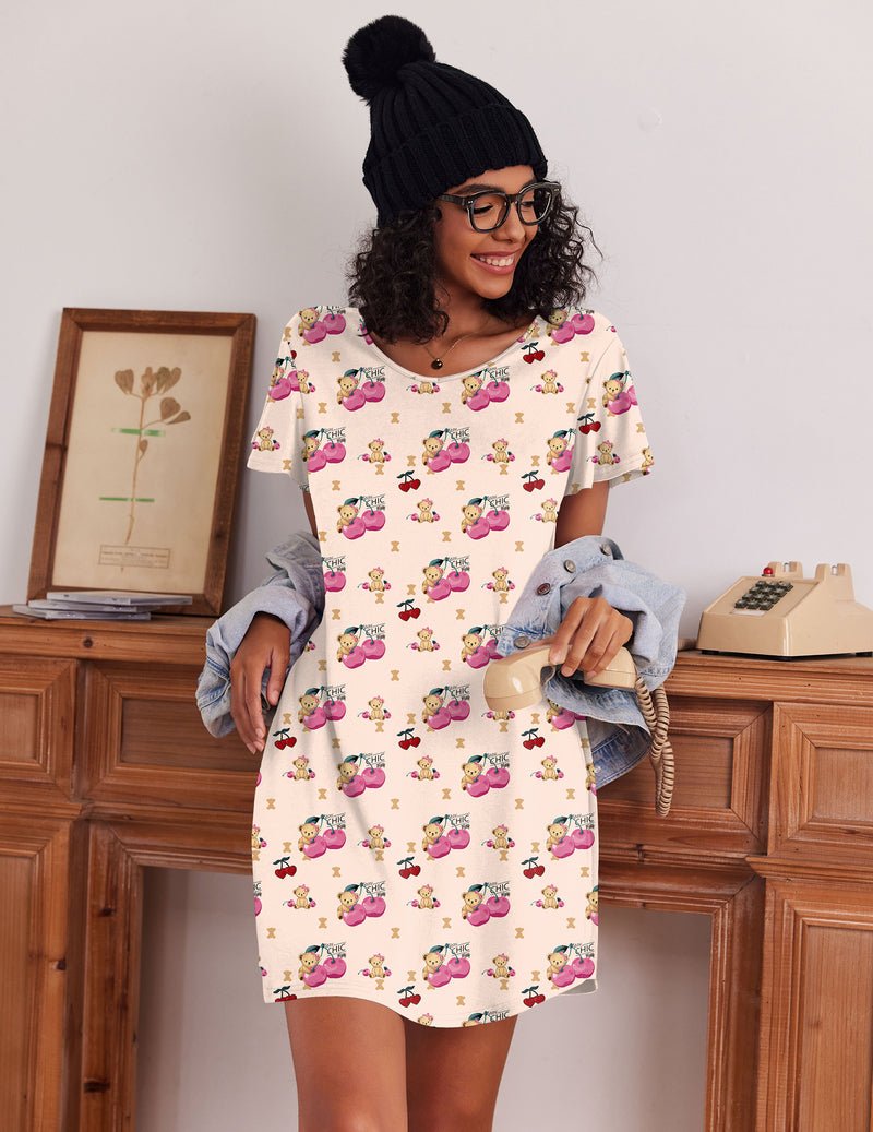 Nachthemd mit V-Ausschnitt, beiger Allover-Print mit Teddys und Kirschen