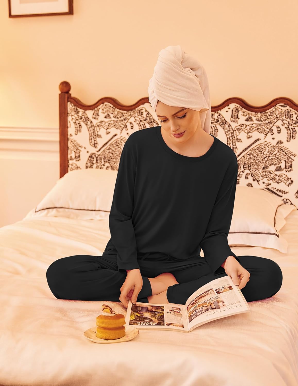 Langarm-Pyjama-Set, einfarbig schwarz, rundhalsausschnittes Oberteil und lange Hose