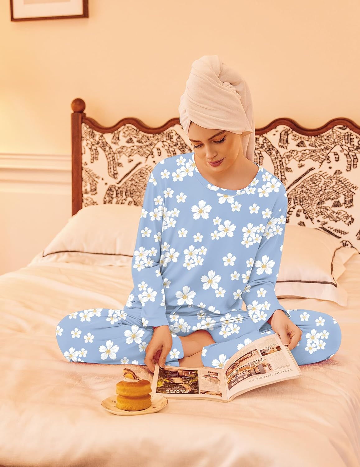 Light blue daisy print pajama set, long sleeves with drawstring-style waist pants