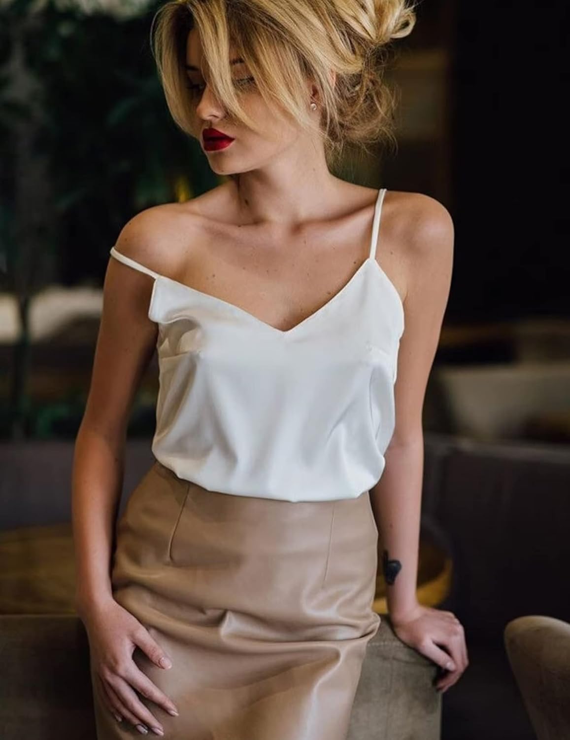 Ekouaer Satin Camisole in raso bianco, spalline sottili, scollo a V