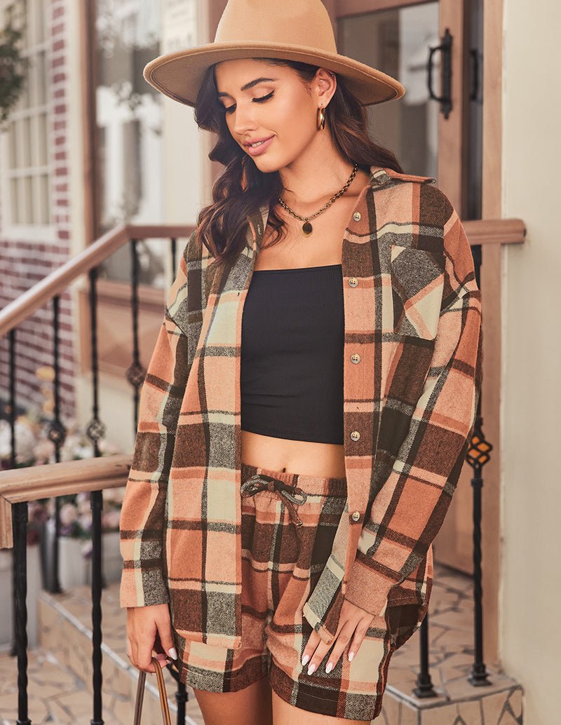 Karom-Pyjama-Set in Braun/Rosa mit Hemdjacke und Shorts, Knöpfe und Tunnelzug