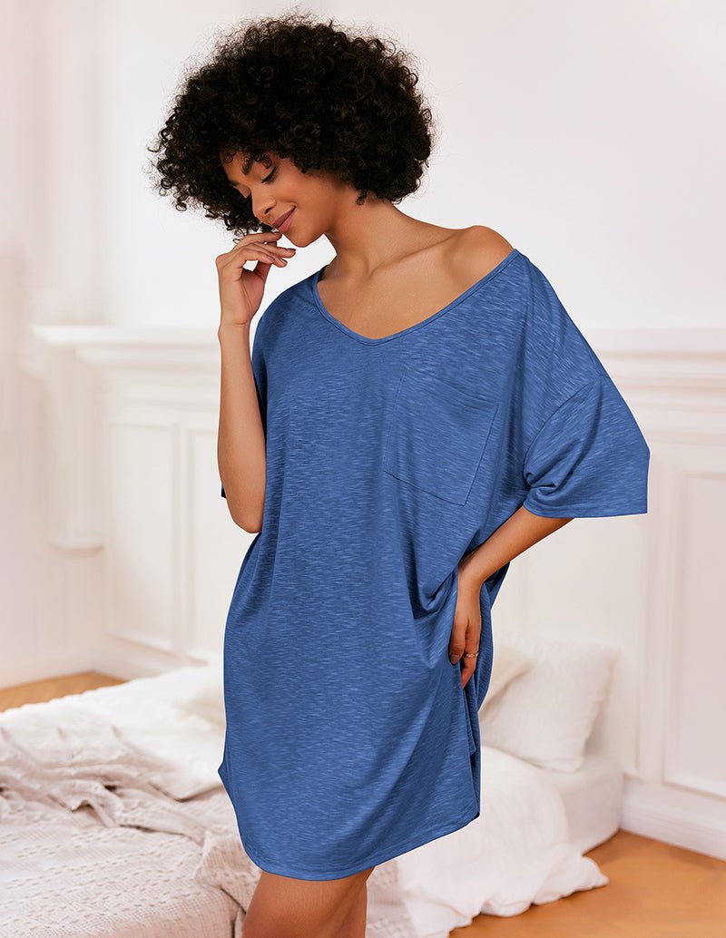 Blue V-neck T-shirt nightgown with short sleeves and front pocket