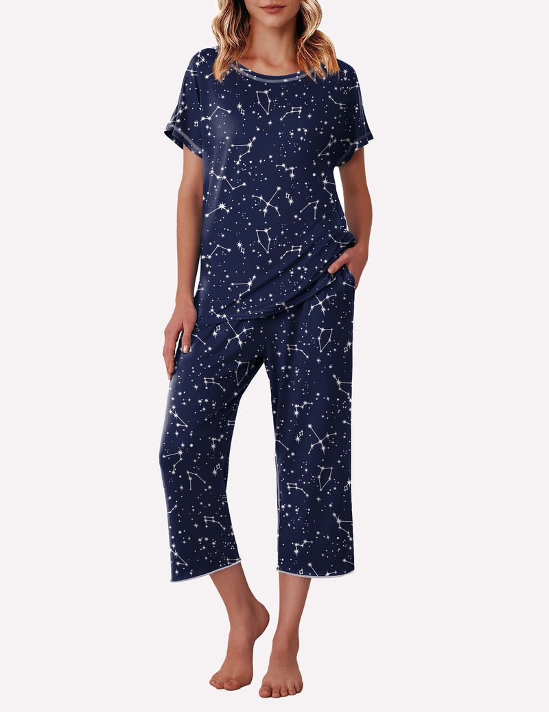 Navy star-pattern pajama set with short-sleeve top and cropped pants
