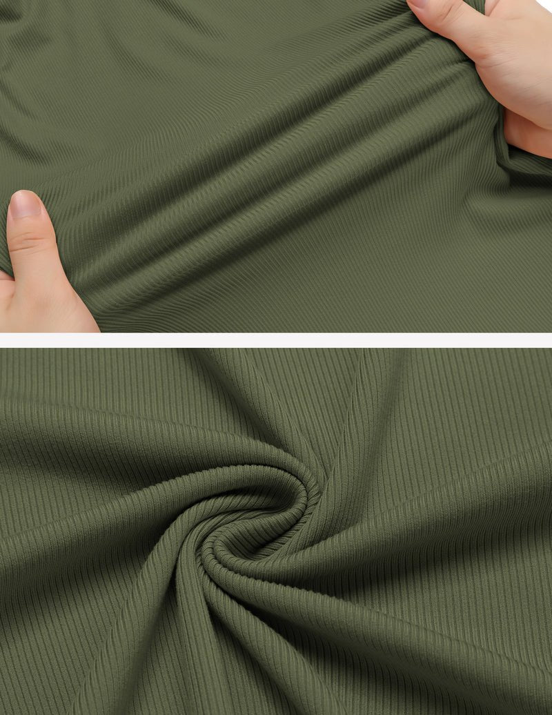 Olivgrünes Rippstrick-Stoffdetail mit sichtbarer Feinstruktur und elastischer Naht
