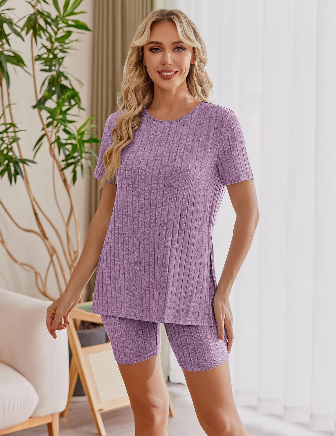 Maternity 2-piece set in light purple: ribbed knit tee with matching shorts