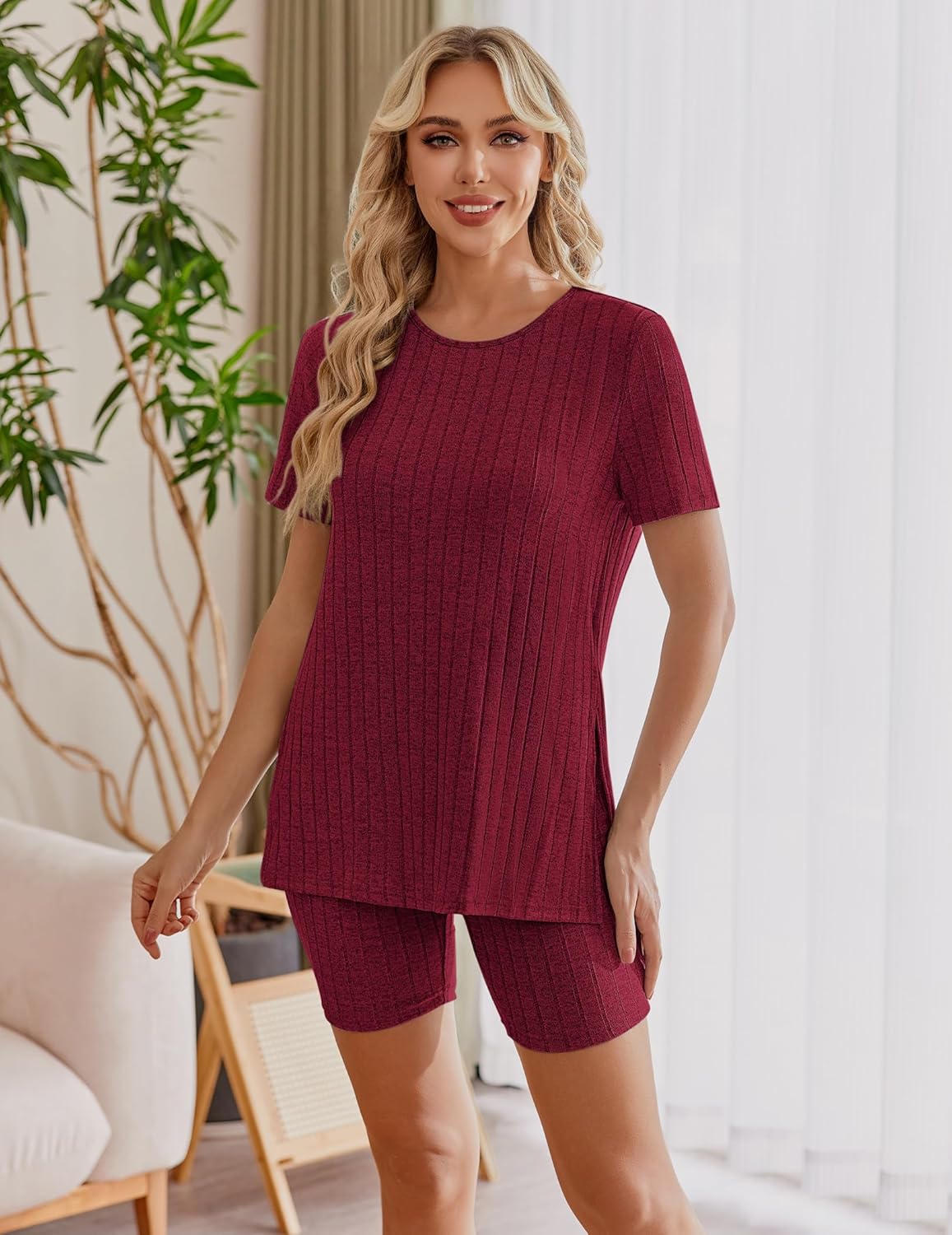 Umstands-Set 2-teilig mit geripptem Strick in Rose Red; lockeres Shirt und Shorts