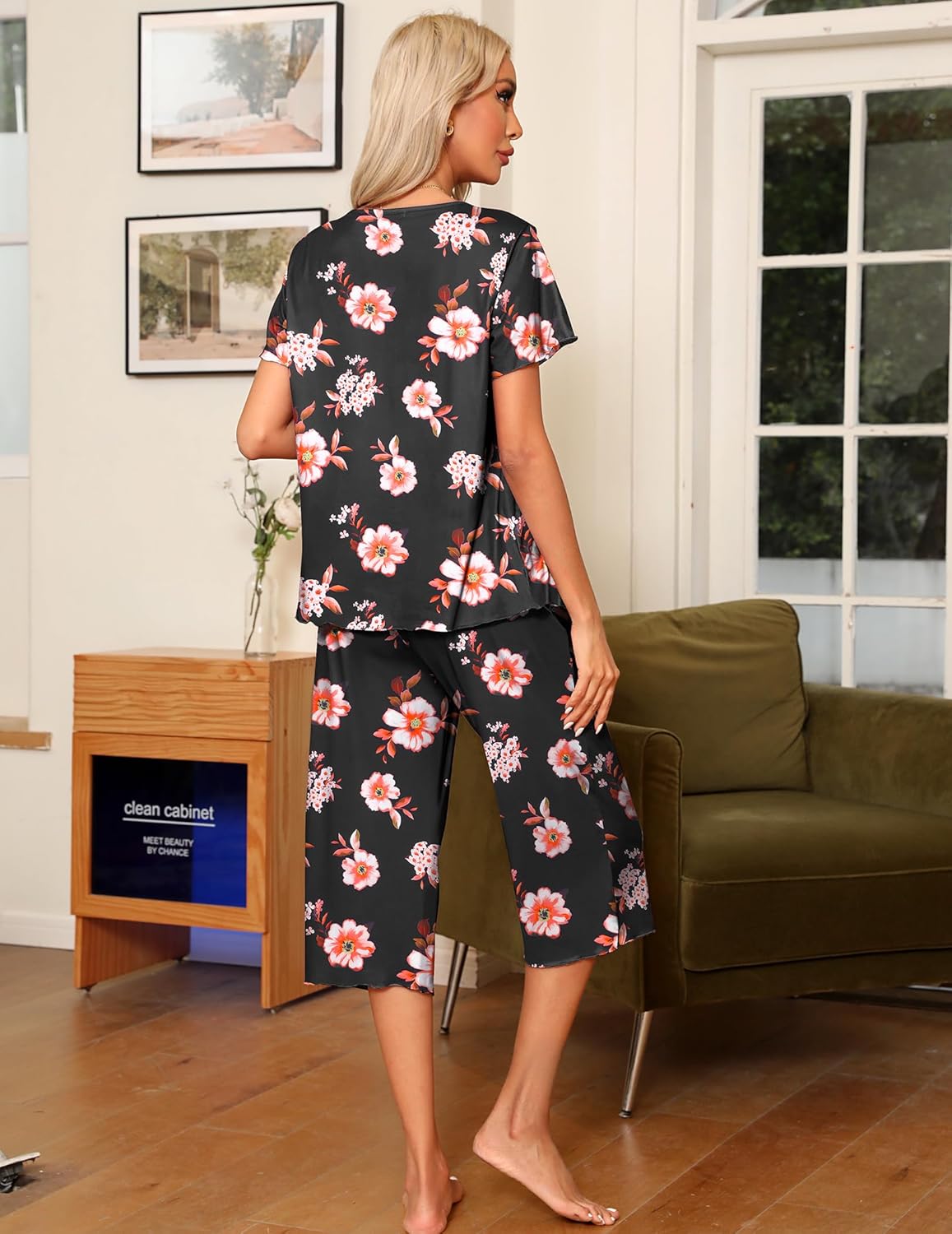 Black floral pajama set from the back: short-sleeve top with capri pants