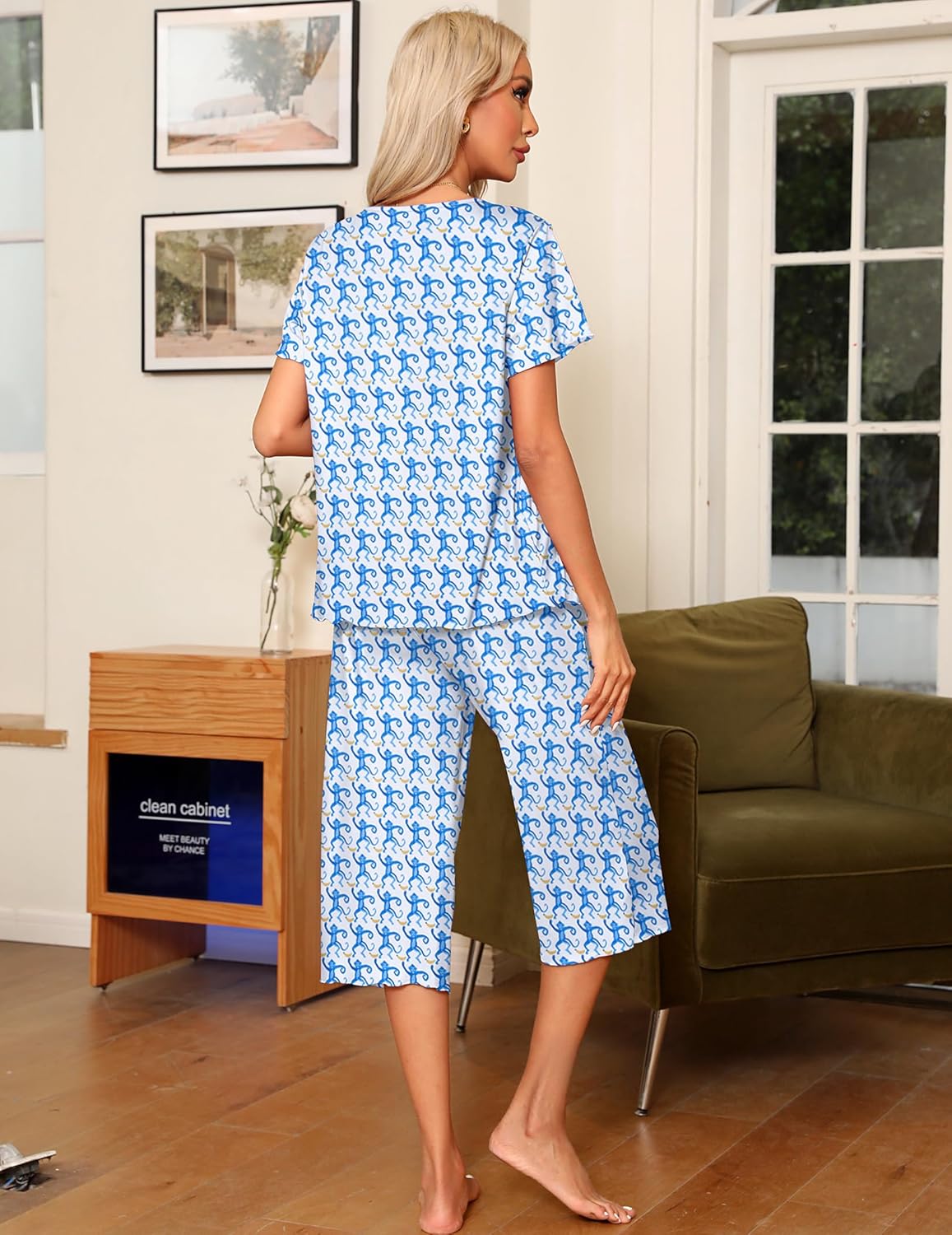Eukai? 2-teiliges Pyjama-Set, hellblau mit Paisley-Optik, T-Shirt und Caprihose