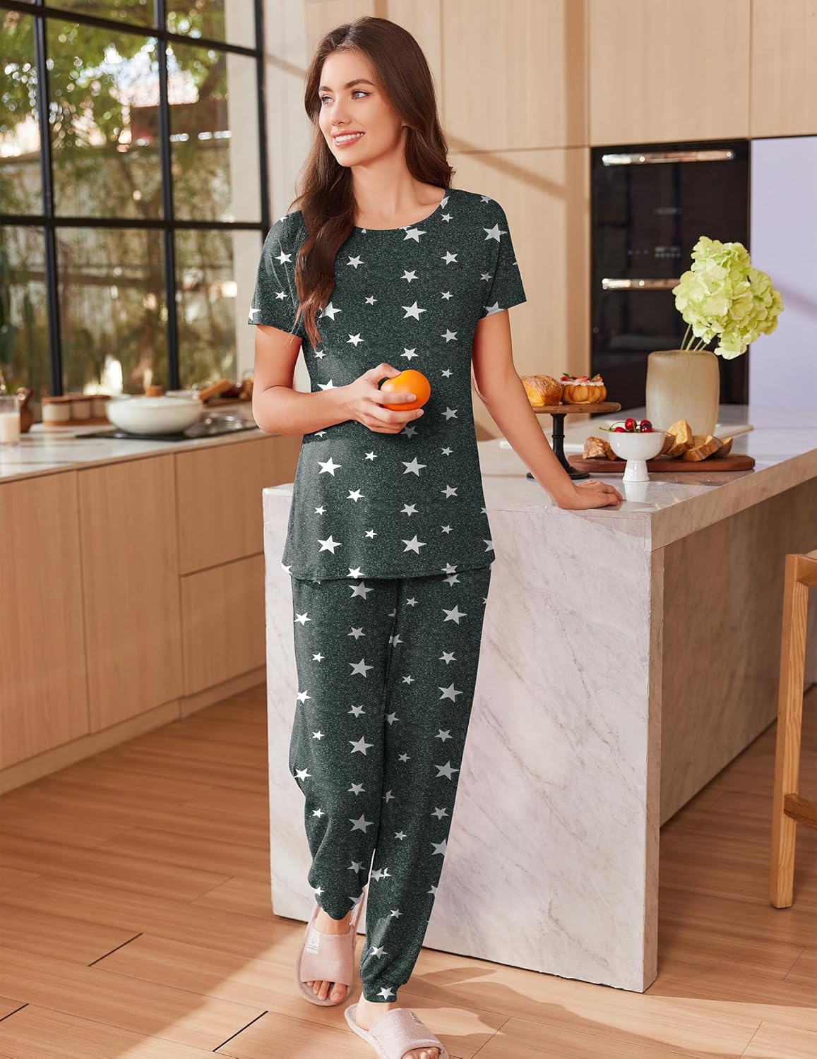 Ekouaer Pyjama-Set Dunkelgrau: Kurzarmshirt mit Sternchenprint und lange Hose