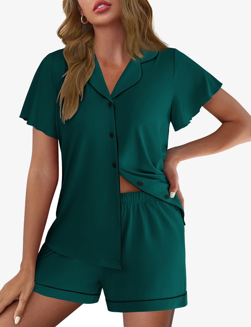 Dunkelgrünes Pyjama-Set mit Knopfleiste, kurzem Volantärmel und passenden Shorts