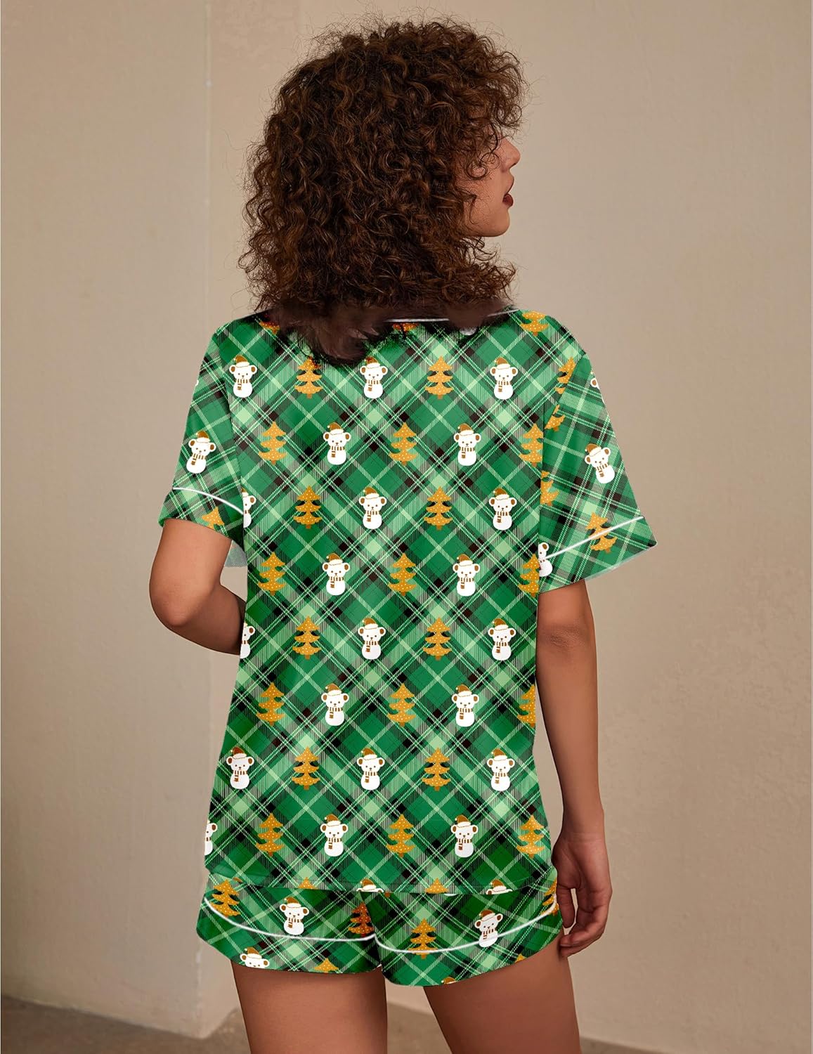 Silk pajama set, two-piece, green plaid teddy print, short sleeves and matching shorts