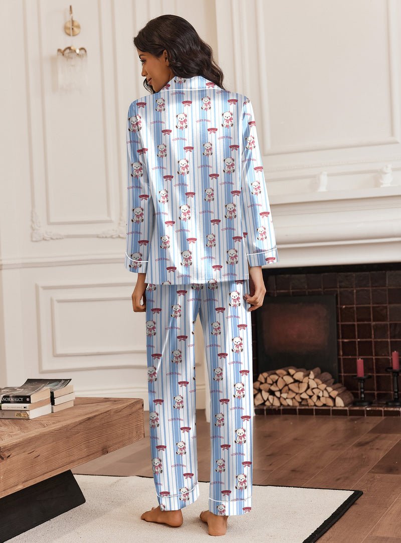 Rückansicht: blau gestreiftes Schlafanzug-Set mit Teddy-Print, lange Hose und langarm