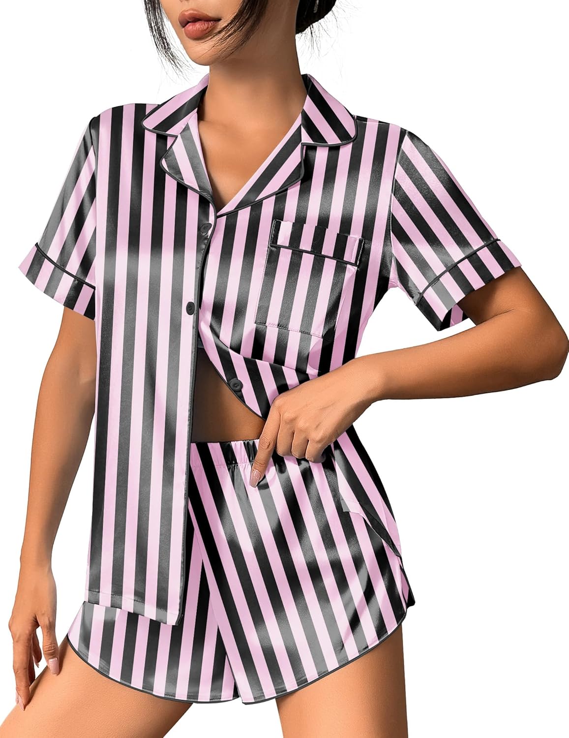 Schwarz-lila gestreiftes Pyjama-Set mit Knopfleiste, Kurzarmhemd und Shorts