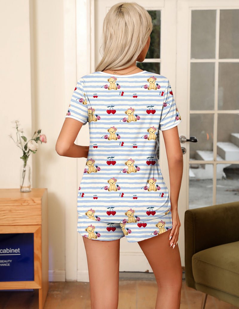 Rückansicht: Zweiteiliges Pyjama-Set mit Teddy-Motiv, hellblau gestreift, Shorts