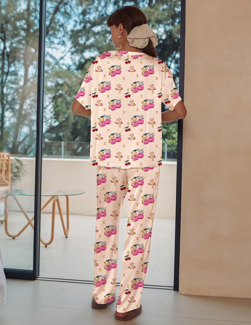 Back view teddy-print pajama set: short-sleeve top and long pants with drawstring