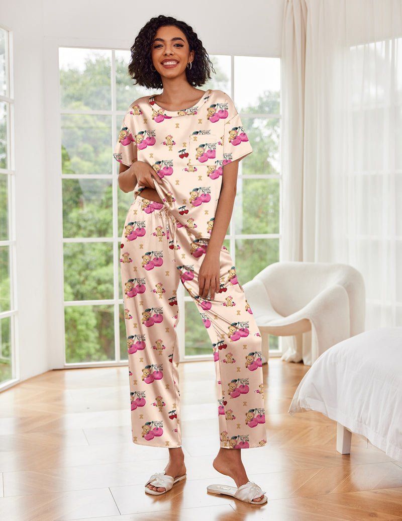 Teddy-print pajama set: short-sleeve top and long drawstring pants in pink