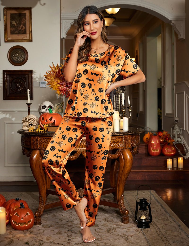 Ekouaer satin pajama set with Halloween print: short-sleeve top and matching pants